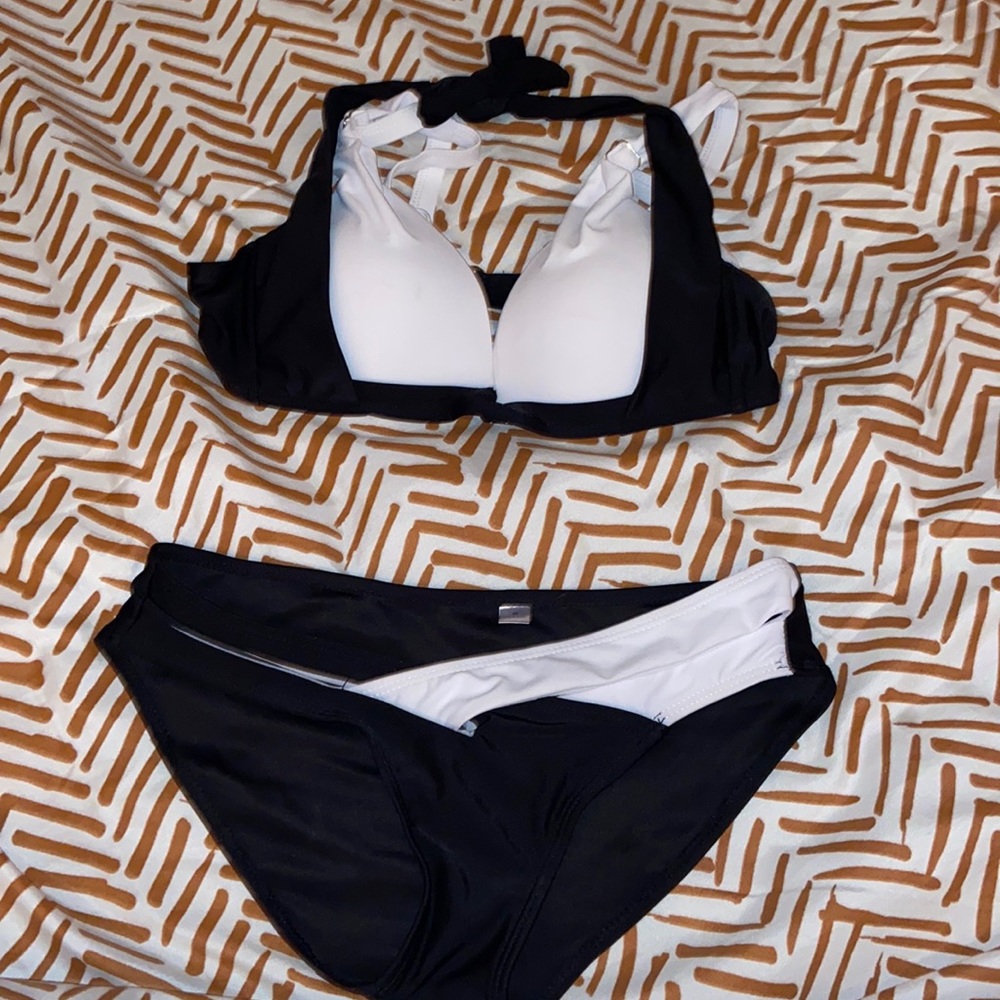 black and white small bikini bathing suit